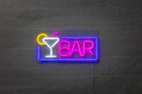 /neonskylt-bar